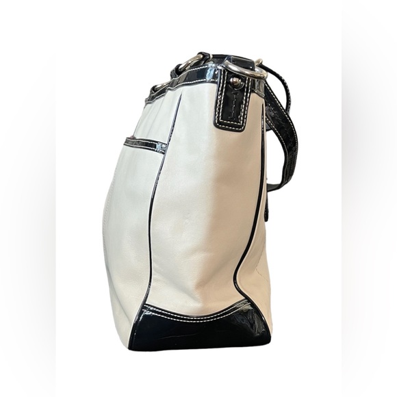 GUC Coach Laura Satchel - Picture 6 of 6